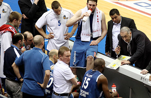 中形成了顽 中形成了顽