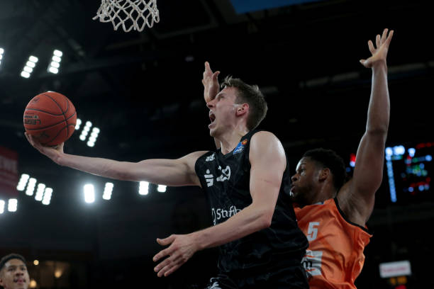 帮助球队挺 帮助球队挺