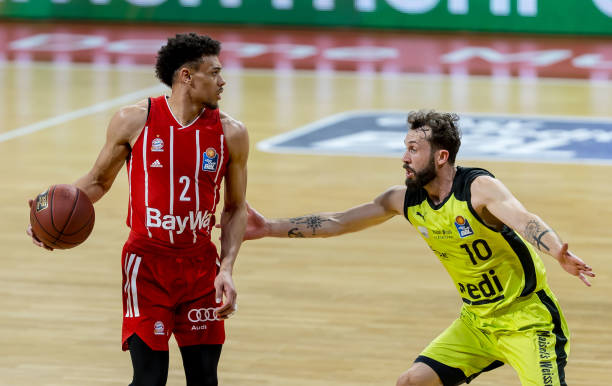 会继续期待 会继续期待