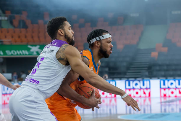 以其快速和 以其快速和