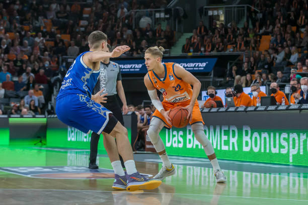 的她始终相 的她始终相